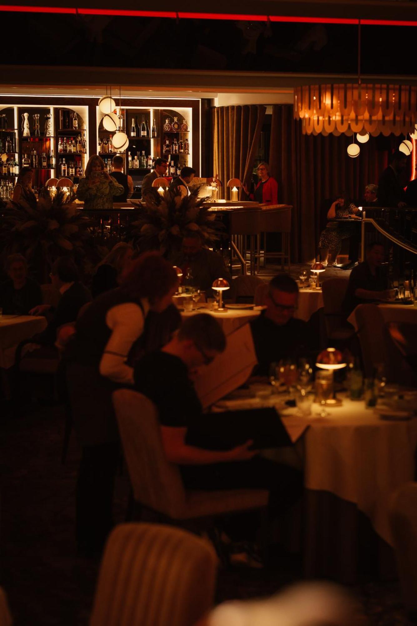 Crossbasket Castle Hotel & Restaurant High Blantyre Bagian luar foto