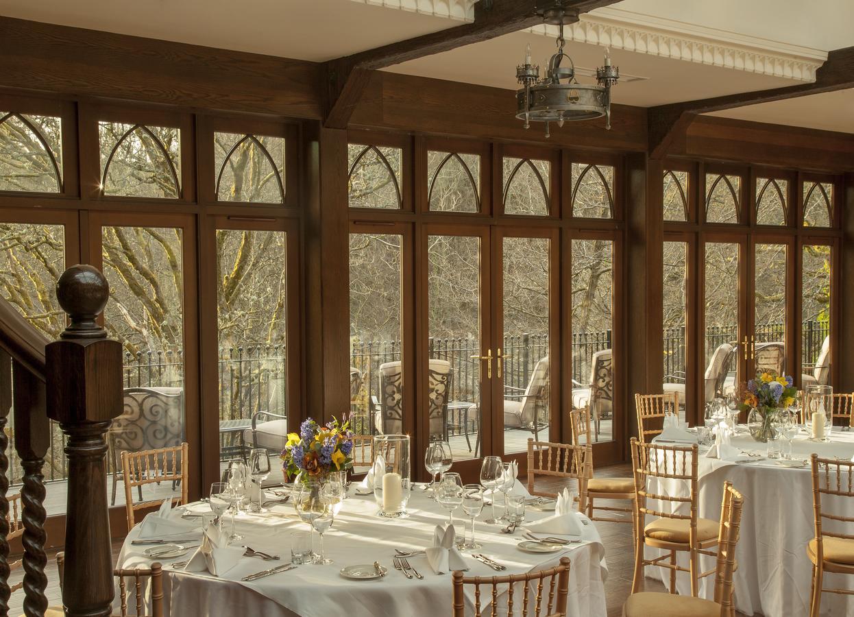 Crossbasket Castle Hotel & Restaurant High Blantyre Bagian luar foto